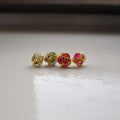 Pendientes de botón Gold Wire White Heart | por Ifemi Jewels
